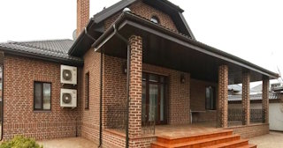 Строительство домов из кирпича с мансардой в Тутаеве | от 3672 рублей